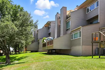 304 Hi There #134, Horseshoe Bay, TX 78657 - Photo 3