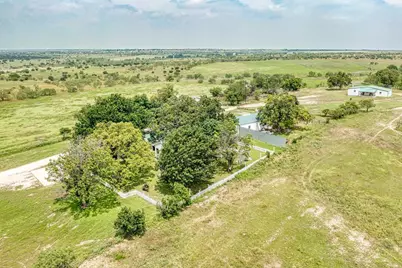 7800 County Road 210, Bertram, TX 78605 - Photo 9