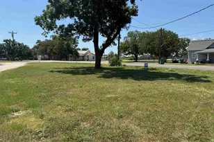 200 N 7th St, Lometa, TX 76853 - Photo 11