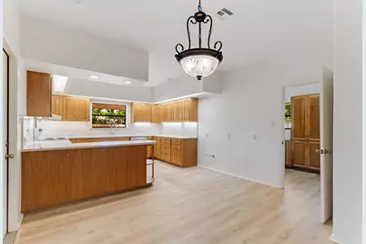 405 E Granite, Llano, TX 78643 - Photo 11