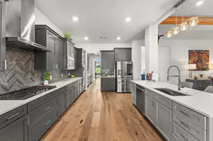 705 Spicewood Trails Dr, Spicewood, TX 78669 - Photo 11