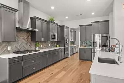 705 Spicewood Trails Dr, Spicewood, TX 78669 - Photo 13