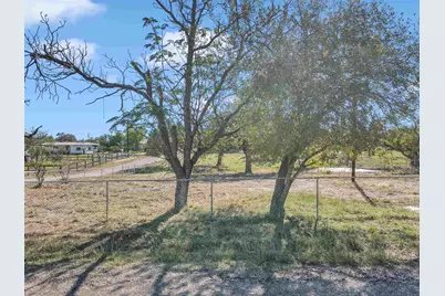 238 E Briar Street, Granite Shoals, TX 78654 - Photo 9