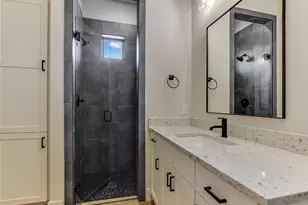 114 Captains Cv, Horseshoe Bay, TX 78657 - Photo 19