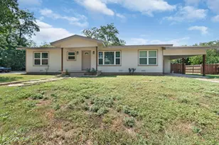 209 E Live Oak St, Burnet, TX 78611 - Photo 7