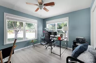 209 E Live Oak St, Burnet, TX 78611 - Photo 21