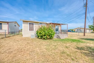 301 S Avenue S, Marble Falls, TX 78654 - Photo 9