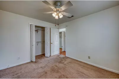 301 S Avenue S, Marble Falls, TX 78654 - Photo 13