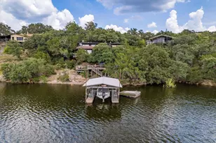 1013 Council St, Burnet, TX 78611 - Photo 1