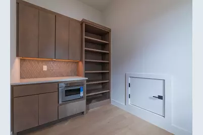 105 Manciano, Horseshoe Bay, TX 78657 - Photo 13