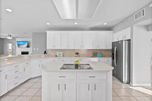 718 Crown Harbor Harbor, Out of Area, TX 78402 - Photo 7