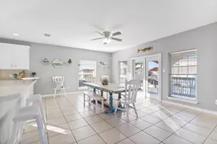 718 Crown Harbor Harbor, Out of Area, TX 78402 - Photo 11