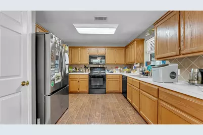 1004 E Johnson Street, Burnet, TX 78611 - Photo 7