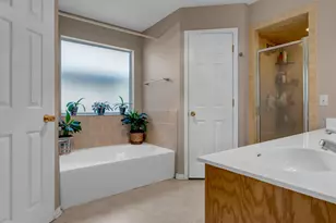 1004 E Johnson St, Burnet, TX 78611 - Photo 11