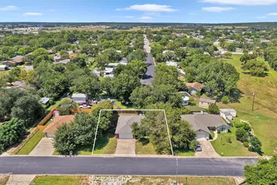 1004 E Johnson Street, Burnet, TX 78611 - Photo 19