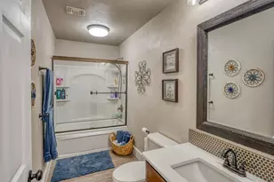 202 N Big Spur, Horseshoe Bay, TX 78657 - Photo 11