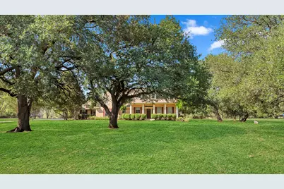 108 Kingsland Ranch Rd, Kingsland, TX 78639 - Photo 3