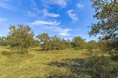 241 Lehne Loop, Buchanan Dam, TX 78609 - Photo 3