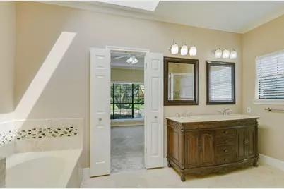 2104 Chipshot Ct, Spicewood, TX 78669 - Photo 15