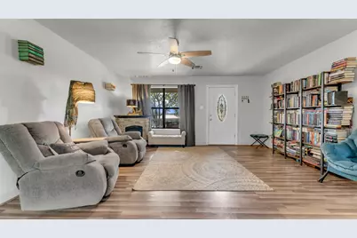 306 Avenue D, Marble Falls, TX 78654 - Photo 9