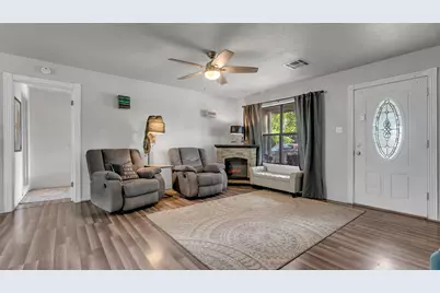 306 Avenue D, Marble Falls, TX 78654 - Photo 7