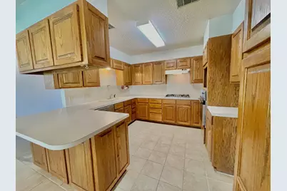 1801 Hickory Street, Llano, TX 78643 - Photo 11