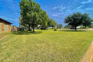 1801 Hickory St, Llano, TX 78643 - Photo 23