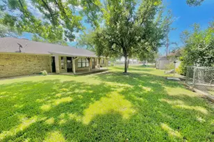 1801 Hickory St, Llano, TX 78643 - Photo 25