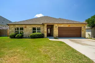 419 Spyglass St, Meadowlakes, TX 78654 - Photo 1