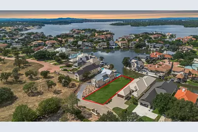 100 Wennmohs Place, Horseshoe Bay, TX 78657 - Photo 1