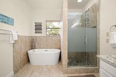 25420 Cove Dr, Spicewood, TX 78669 - Photo 19