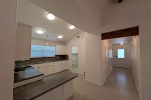 1405 Johnson Streets, Marble Falls, TX 78654 - Photo 5