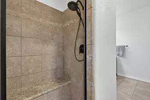 237 Meadowlakes Dr, Meadowlakes, TX 78654 - Photo 15