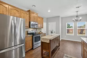 237 Meadowlakes Dr, Meadowlakes, TX 78654 - Photo 7