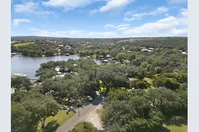 401 Island Lodges Drive, Buchanan Dam, TX 78609 - Photo 11