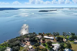 601 Lakeshore Loop, Tow, TX 78672 - Photo 9