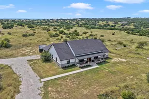 709 Three Creeks Dr, Bertram, TX 78605 - Photo 27
