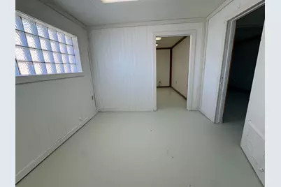 110 W Chamberlain, Kingsland, TX 78639 - Photo 9