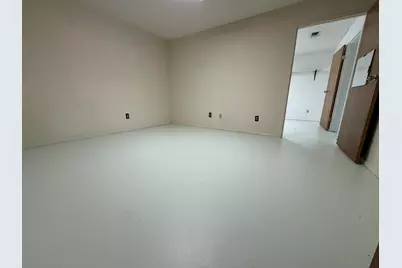 110 W Chamberlain, Kingsland, TX 78639 - Photo 5