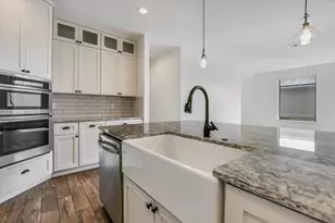 319 Parallel Cir, Horseshoe Bay, TX 78657 - Photo 13