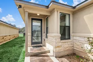 319 Parallel Cir, Horseshoe Bay, TX 78657 - Photo 3