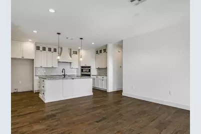 319 Parallel Circle, Horseshoe Bay, TX 78657 - Photo 9