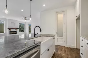 319 Parallel Cir, Horseshoe Bay, TX 78657 - Photo 11