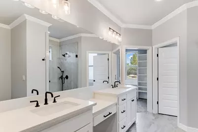 914 W Oakridge Drive, Marble Falls, TX 78654 - Photo 19