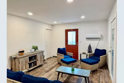 103 W Hamilton, Llano, TX 78643 - Photo 5