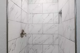 407 Lamon St, Burnet, TX 78611 - Photo 11