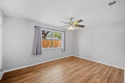 407 Lamon St, Burnet, TX 78611 - Photo 15