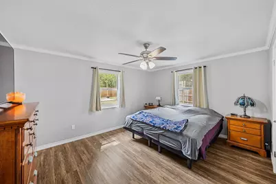 407 Lamon St, Burnet, TX 78611 - Photo 9