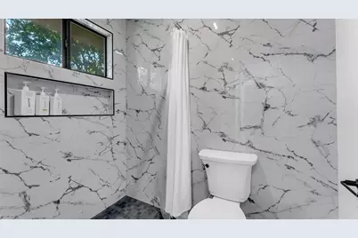 113 W Bluebonnet Road, Horseshoe Bay, TX 78657 - Photo 21