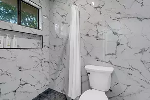 113 W Bluebonnet Rd, Horseshoe Bay, TX 78657 - Photo 21